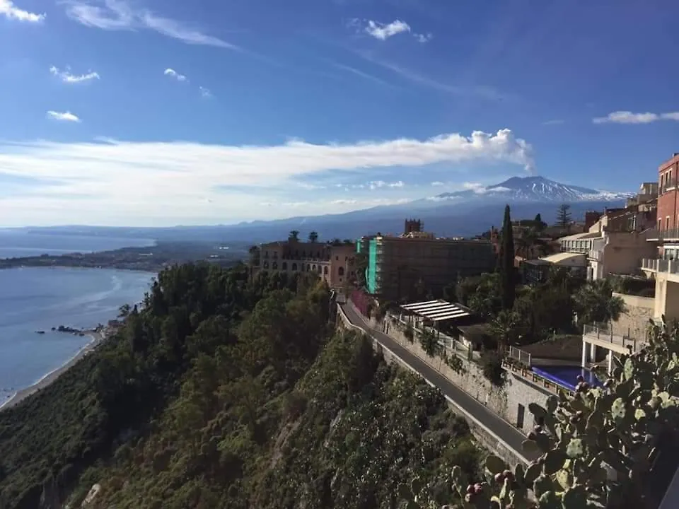 Casa Peppino Apartment Letojanni