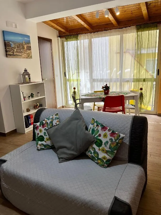 Casa Peppino Apartment Letojanni